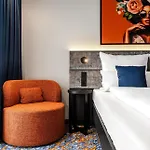 Aiden By Western Hotel