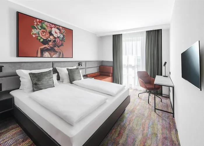 Aiden By Western Hotel